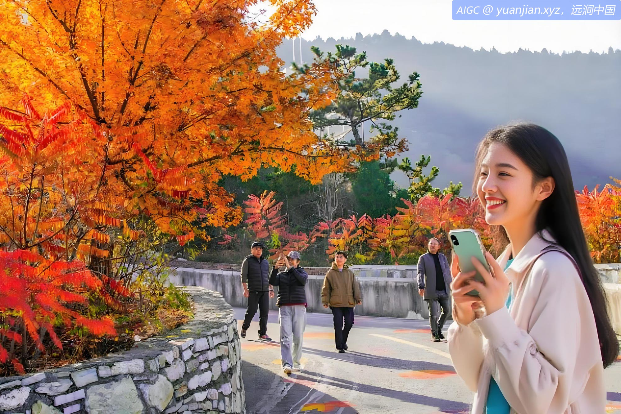 游客在河北省遵化市南山常乐谷景区赏景拍照